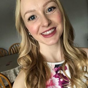 Meet your Posher, Katelyn